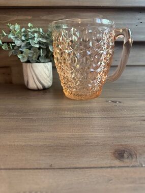 Vintage Jeanette Glass Buttons & Bows Pitcher